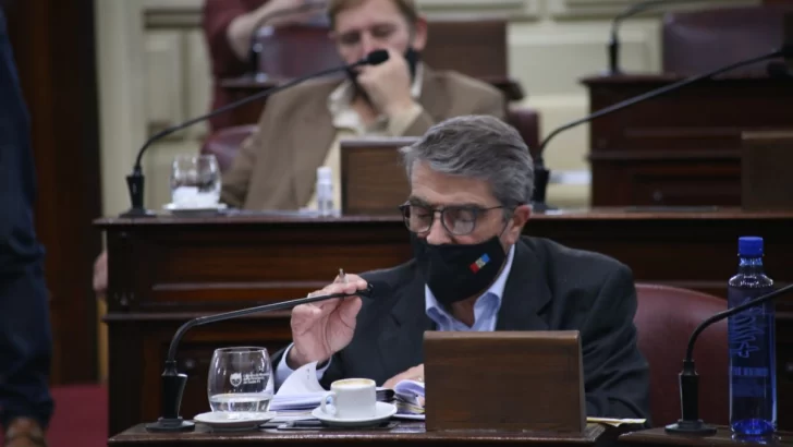 Proponen crear plataformas digitales para escuelas y comercios