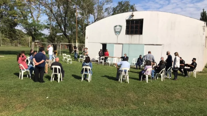 Debate, organización y acción: La reunión en La Ribera por la cosecha gruesa