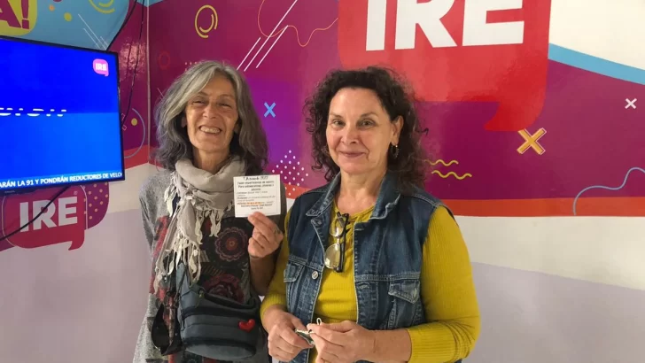 T.A.treando: Oliveros abre un taller experimental de teatro en la biblio