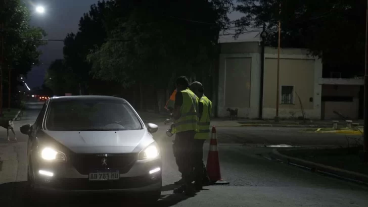 Fuertes operativos de seguridad vial y alcoholemia en Timbúes: Se remitieron vehículos