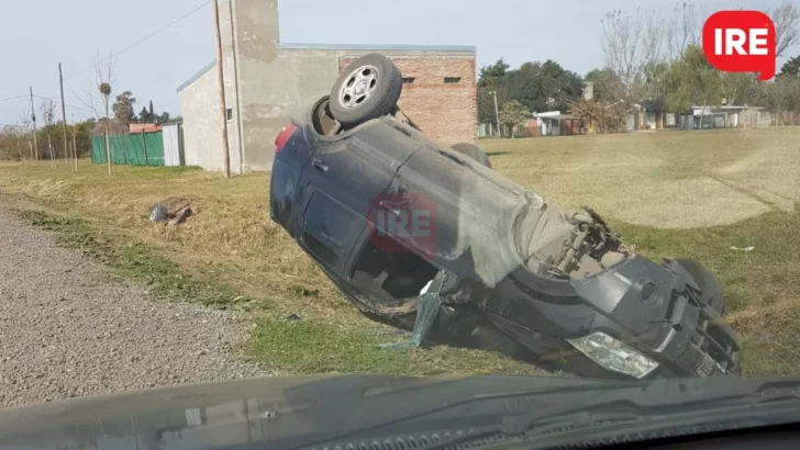 Perdió una rueda y protagonizó un impresionante vuelco en Andino: No hay heridos