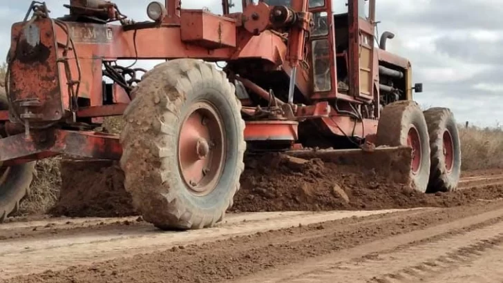 Monje avanza con los trabajos sobre el camino a La Boca