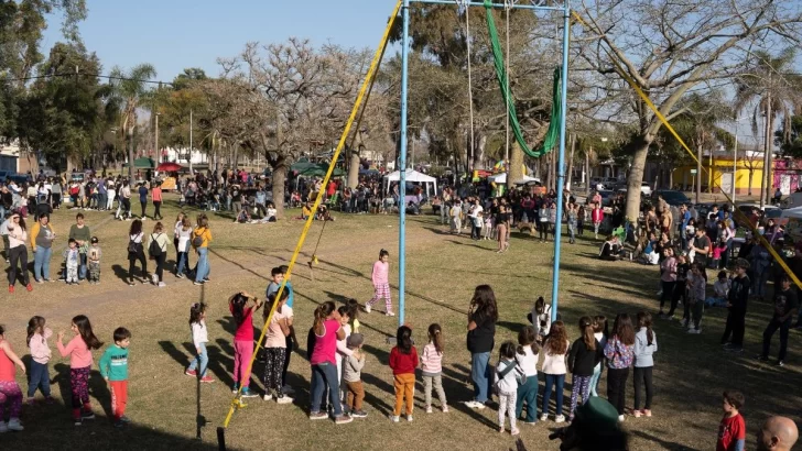 Vecinos de Oliveros disfrutaron de ferias y actividades de Cultura Iriondo