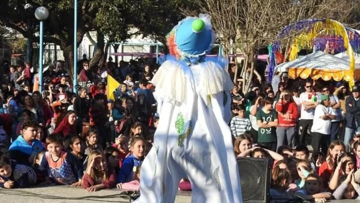 Barrancas le pone color y clima de fiesta al Ferro para celebrar a las infancias