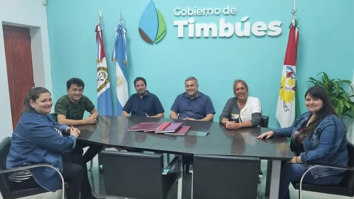 Se rubricaron los libros de Bomberos de Timbúes: “Un paso más para la formalidad”