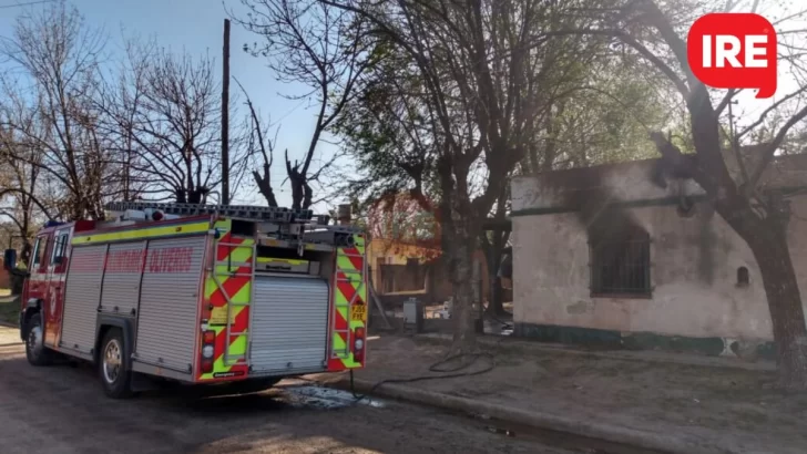 Un desperfecto en una heladera provocó un incendio en una vivienda de Oliveros