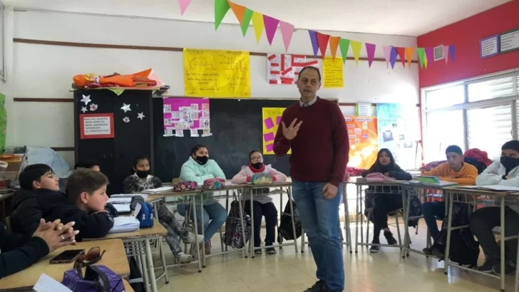 Intercambio y reflexiones: Rasetto participó de una jornada de preguntas en la primaria de Serodino