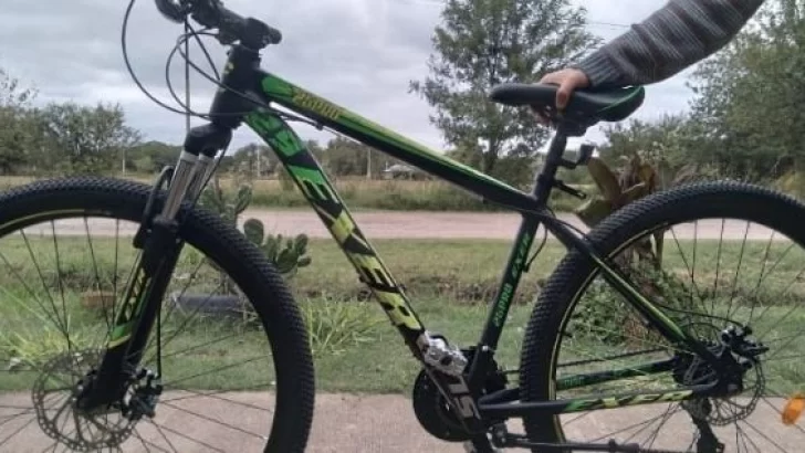 Andino: Salió y dejó su bici en la vereda, pero al regresar se la habían robado