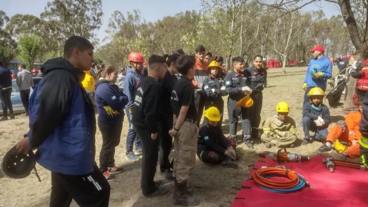 Barrancas dijo presente en el Encuentro Nacional de Cadetes en San Luis