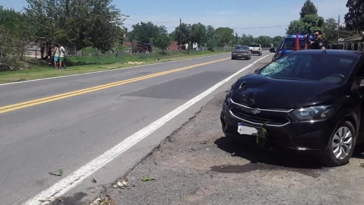 Murió una joven de 15 años tras un choque entre una moto y un auto en Ruta 11