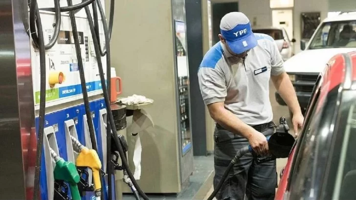 Aumentó la nafta otra vez: YPF incrementó sus combustibles un 6% en promedio