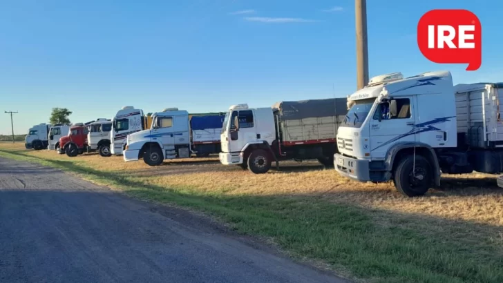 Camioneros reclaman frente a la cooperativa de Monje: “Hay 20 familias afectadas”