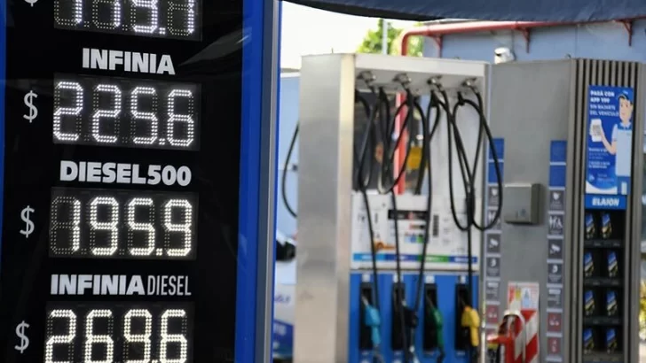 Comenzó a regir este lunes un aumento del 4% en el precio de combustibles