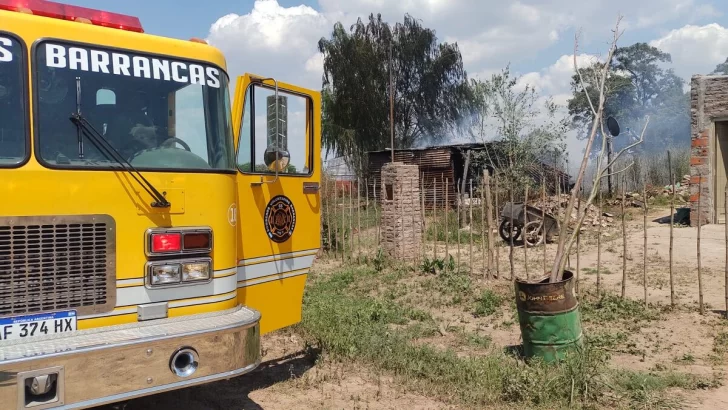 Se le quemó la casa a un joven de Barrancas: “Perdí todo lo que tenia”