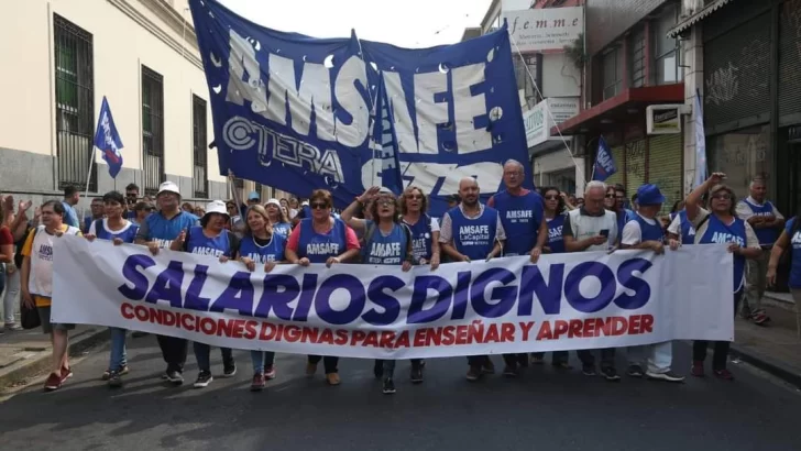 Provincia convocó a paritarias y los docentes piden que esté ligada a la discusión nacional