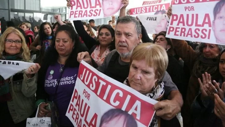 Imputarán al hijo de Strumia y convocan a una manifestación por Paula frente a los tribunales