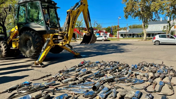 Cañada de Gomez destruyó más de cien escapes antirreglamentarios