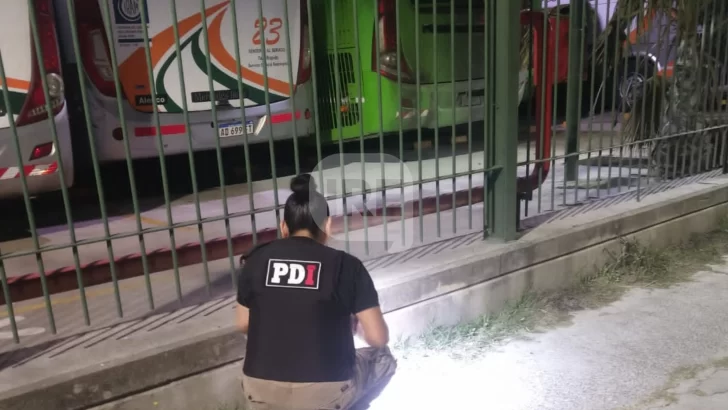 Atentaron con una molotov el galpón de Tata Rápido y dañaron dos unidades