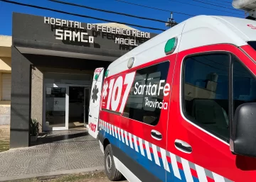 Dos jovenes de Gaboto se cayeron de la moto en Maciel: Uno esta grave y el otro con fracturas