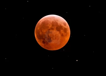 A mirar al cielo: Esta noche habrá un eclipse de Luna y Argentina será un lugar privilegiado