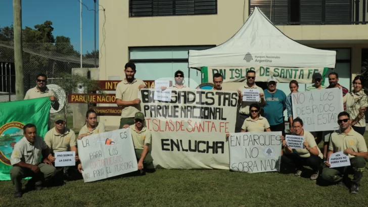 Alerta y reclamo en Puerto Gaboto: Peligran 15 de 20 puestos de trabajo en Parques Nacionales