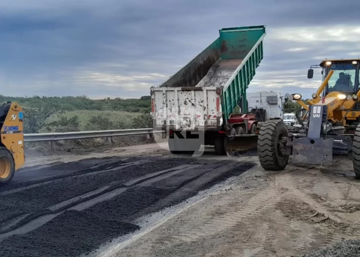 Vialidad Nacional avanza en la repavimentación en ruta 11 sobre el arroyo San Lorenzo