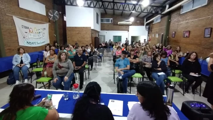 Paritaria docente: Con lo justo Amsafé aceptó la propuesta salarial del gobierno