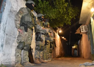 Mega operativo en Rosario: Seis detenidos y varios allanamientos por los crímenes que conmocionaron a Santa Fe