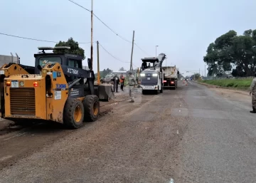 Vialidad Nacional sigue con las reparaciones sobre la 11 y volvió a Puerto San Martín