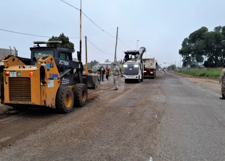 Vialidad Nacional sigue con las reparaciones sobre la 11 y volvió a Puerto San Martín