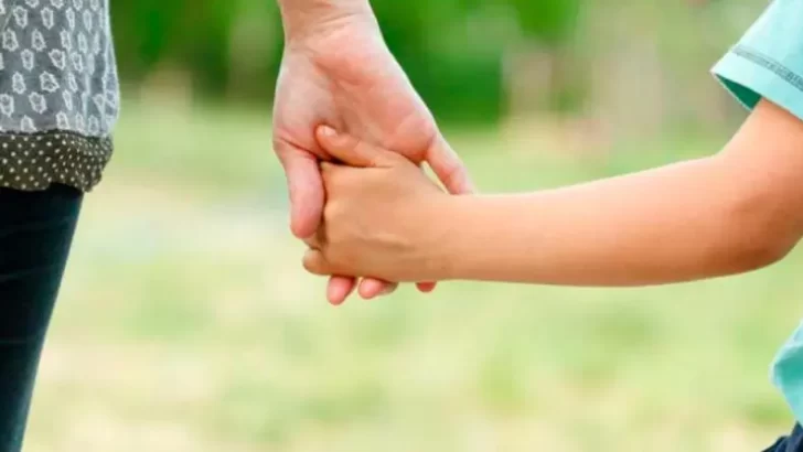 Provincia informa que está abierta la inscripción para padres adoptantes