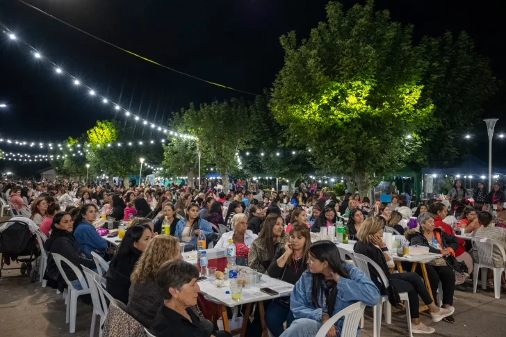 Fiesta de la mujer en Timbúes: Una noche mágica de celebración y diversión