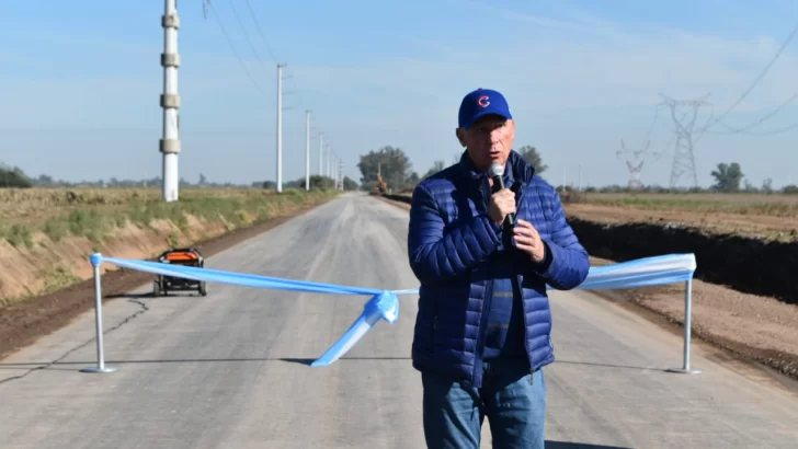 Peines a los puertos: De Grandis inauguró un nuevo tramo y anunció el inicio de más obras