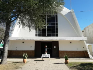 De no creer: Cerraron una semana la Parroquia de Barrancas porque orinaron el templo