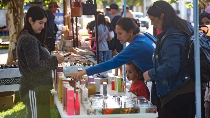 Fin de semana a pleno en Timbúes: Feria caribeña, triatlón y propuestas culturales