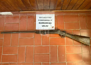 Barrancas: Un joven quiso calmar una discusión de pareja y fue amenazado con una escopeta