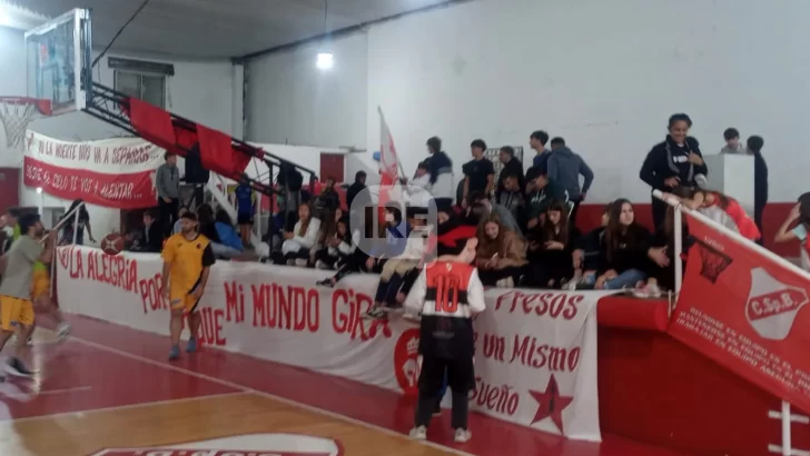 Formar valores antes que campeones: El proyecto detrás del básquet de primera en Oliveros
