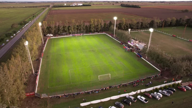 El Club Atlético Correa inauguró la iluminación de su cancha: “Un sueño hecho realidad”