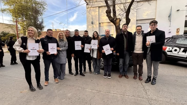 Entregaron nuevos patrulleros y 72 millones en programas de seguridad para Iriondo