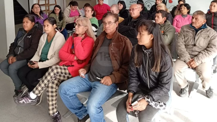 Puerto General San Martín entregó prótesis dentales gratuitas a 25 vecinos de la ciudad