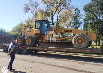 Pueblo Andino sumó una motoniveladora para mejorar las calles: “Es una herramienta fundamental”