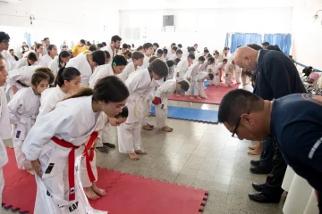 Timbúes fue epicentro del karate regional con la participación de 160 competidores