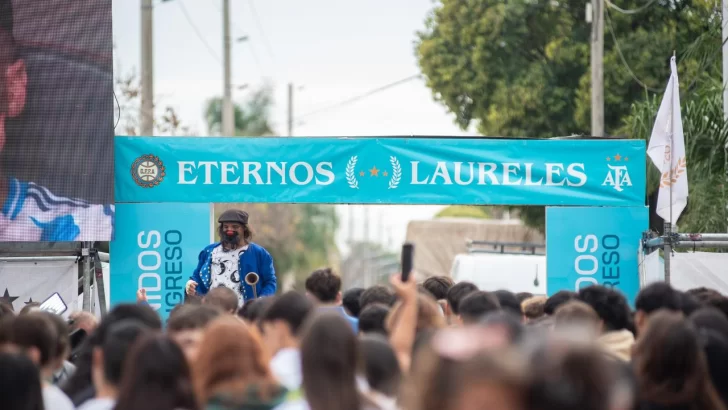 Más de 5.000 personas disfrutaron de las copas de la selección en Timbúes