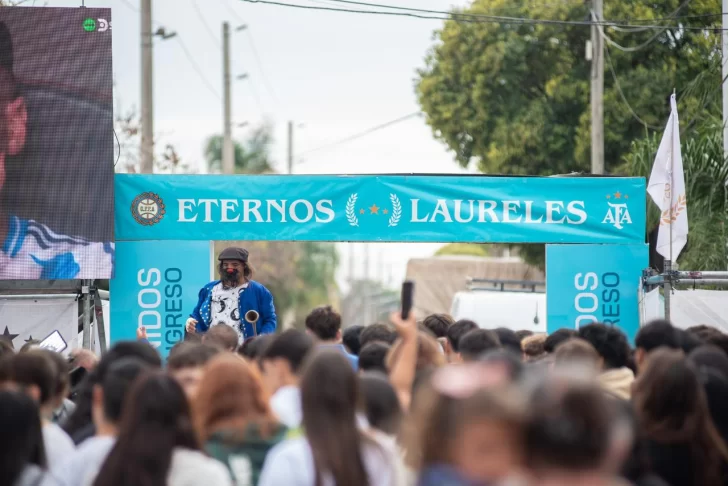 Más de 5.000 personas disfrutaron de las copas de la selección en Timbúes