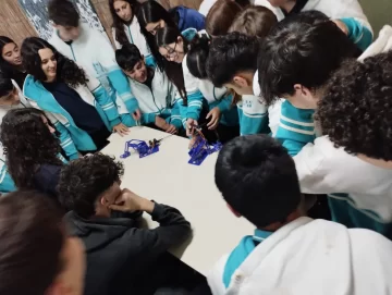 Rasetto apuesta por la educación tecnológica con talleres de robótica en Iriondo