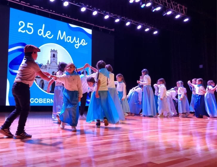 Puerto recordó el 25 de Mayo con un mensaje de unidad y futuro: “No bajen los brazos, a pesar de las adversidades”