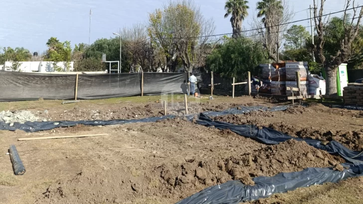 Andino comenzó a construir dos nuevas aulas a la primaria: “La educación es prioridad”