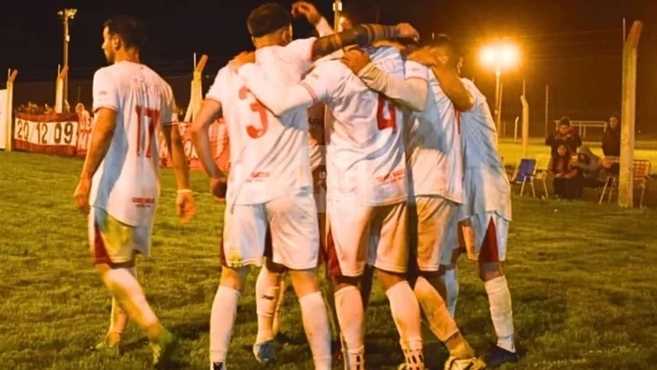 Club Maciel se afianza por un lado mientras que en la Zona 1 hay tres líderes