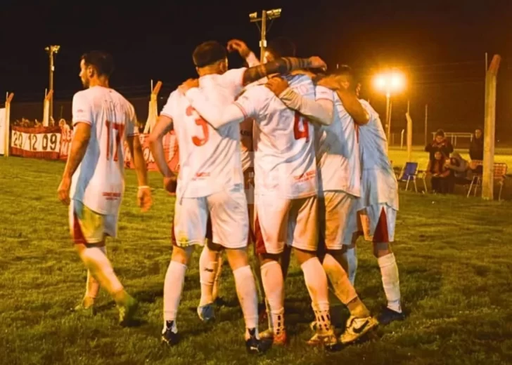 Club Maciel se afianza por un lado mientras que en la Zona 1 hay tres líderes