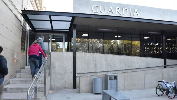 Una joven policía embarazada recibió un disparo en la cabeza en Coronda y dio a luz mientras pelea por su vida